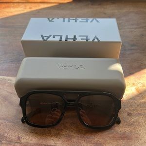 Vehla Dixie Sunglasses